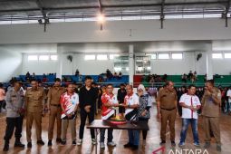 Molen resmi buka turnamen basket 'Walikota Cup Pangkalpinang 2022'