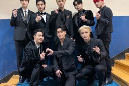 ATEEZ kenakan jubah di kegelapan untuk "Spin Off: From The Witness"