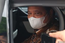 PPKM masih berlanjut hingga evaluasi selesai, sebut Airlangga