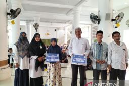Baitul Mal Banda Aceh salurkan zakat senif ke 330 lembaga pengajian