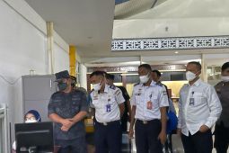 Pilot dan awak maskapai penerbangan jalani tes urine, begini penjelasannya
