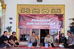 Polisi Jambi gulirkan "Jumat Curhat"