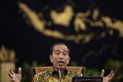 Presiden Joko Widodo cabut PPKM