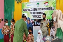 Beasiswa eksternal PT Tri Buana Mas disalurkan ke-51 sekolah binaan