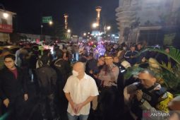 Keramaian malam Tahun Baru 2023 di Bandung terpusat di Jalan Asia Afrika