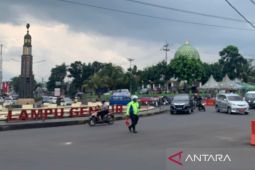 Jalur Puncak-Cianjur ditutup memasuki malam pergantian tahun
