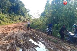 DPRD minta kades programkan pembangunan jalan desa