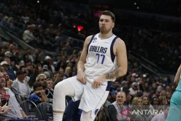 NBA: Doncic kembali menggila, Mavericks atasi Spurs 126-125