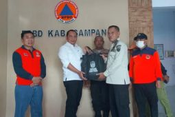 Banjir Sampang, BPBD Jatim kirim sembako dan tim perahu karet