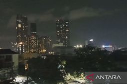 Kembang api langit Surabaya sambut 2023