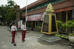 Pemkot Mojokerto bangun tugu "tetenger" Bung Karno