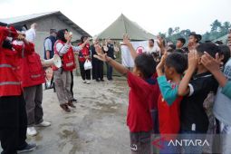 PMI dan Humanicare Indonesia salurkan bantuan bagi anak korban gempa Cianjur