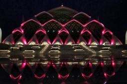 8 masjid ikonik rancangan Ridwan Kamil