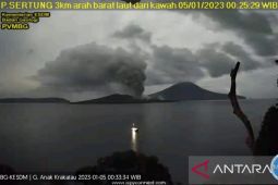 Erupsi, Gunung Anak Krakatau semburkan abu setinggi 750 meter