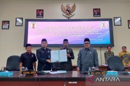 Advertorial - Raperda APBD 2023 akhirnya disepati DPRD dan Pemkab HST
