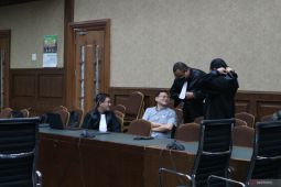Pembacaan vonis Benny Tjokro dalam perkara korupsi PT. Asabri ditunda