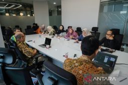 DPRD Kalsel bicarakan BTS dengan Kementerian Kominfo