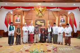 Gubernur Khofifah: Pengembangan Madura dan kepulauan butuh dukungan ulama