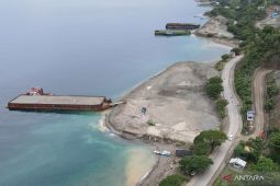 DPRD Sulteng dorong pemda evaluasi IUP batuan dan pasir