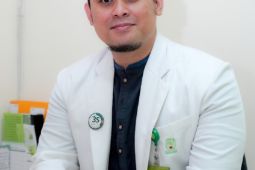 Dokter: Jerawat aktif di wajah bisa diatasi dengan suntikan steroid