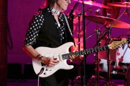 Gitaris Jeff Beck meninggal dunia di usia 78 tahun