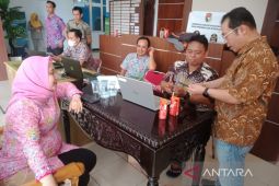 Disdukcapil Mukomuko targetkan pembuatan 33.000 IKD