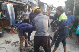 Puluhan tahun menanti, Warga Tambak Asri Selatan Surabaya kini bisa nikmati air PDAM