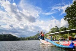 Ridwan Kamil usulkan Pemkot Tasikmalaya undang investor bangun penginapan di Situ Gede
