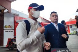 Ferry Irawan menjalani pemeriksaan sebagai tersangka kasus KDRT