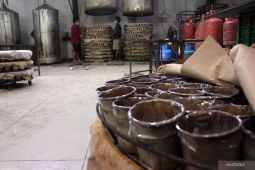 Produksi Kue Keranjang Imlek