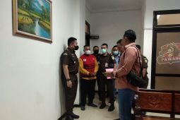 Diduga korupsi APBDes 2021, Kejari Lumajang tahan Kades Krai