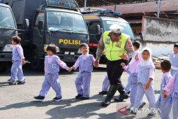 Polres Aceh Barat edukasi kedisiplinan dan sadar hukum bagi murid TK, patut diapresiasi