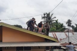 Petugas gabungan amankan seorang ODGJ di Jambi mengamuk resahkan warga