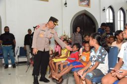 Mobilisasi Barang Warga Kariuw Maluku dari pengungsian  berjalan aman
