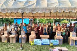 Serahkan bantuan untuk masyarakat KAT, ini pesan Pj Bupati Aceh Jaya