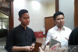 Gibran dan Emil saling lempar pujian terkait kepemimpinan