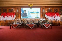 Lintasan tanpa palang jadi bahasan "Jumat Curhat" bersama Kapolda di Mojokerto