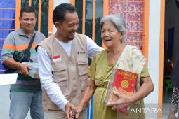PT Timah Tbk berikan kado Imlek bagi masyarakat Tionghoa di Desa Belo Laut