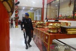 Sterilisasi vihara jelang Imlek di Aceh