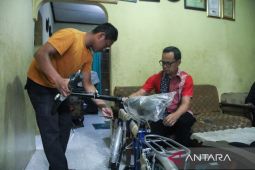 Bima Arya beri hadian sepeda ke pelajar bantu buka jalur mobil damkar