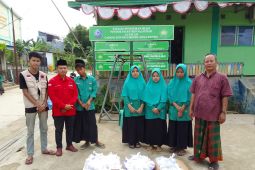 DPD PDI-P Kaltim bagikan 1.000 bungkus makanan ke masyarakat Samarinda