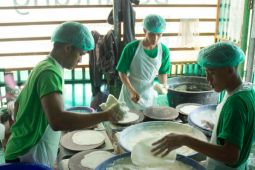 Usaha kulit lumpia mampu bertahan saat pandemi COVID-19