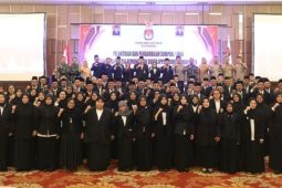KPU Kota Madiun melantik anggota PPS untuk Pemilu 2024