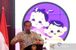 Presiden Jokowi sebut Indonesia bisa rusuh bila dulu terapkan "lockdown"