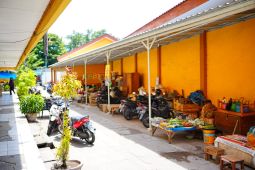 Disdag terapkan e-retribusi pedagang "ojokan" Pasar Sleko Kota Madiun