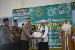 Cendikiawan muslim Palas terima penghargaan dari Kementerian Agama