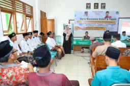 Kiai Muda Jatim tebar manfaat ke Yayasan Ponpes Lamongan