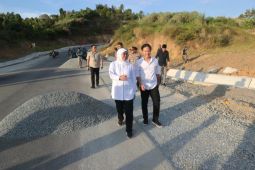 Khofifah: JLS rampung, ekonomi pariwisata Pantai Selatan Jawa turut terdongkrak