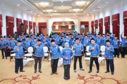 Gubernur Khofifah ajak ASN Jatim miliki karakter IKI
