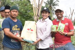 Ewindo salurkan benih sayuran unggul petani korban gempa Cianjur